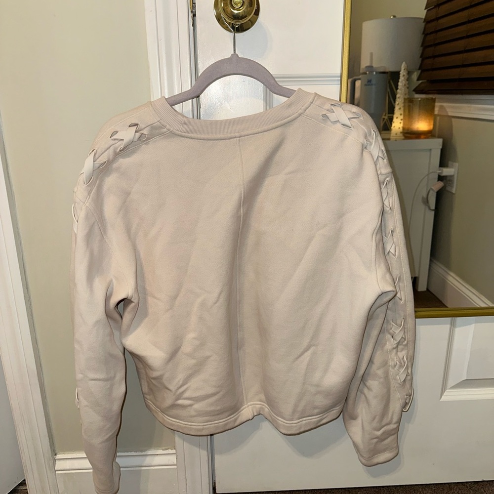 Lululemon Cropped Crewneck